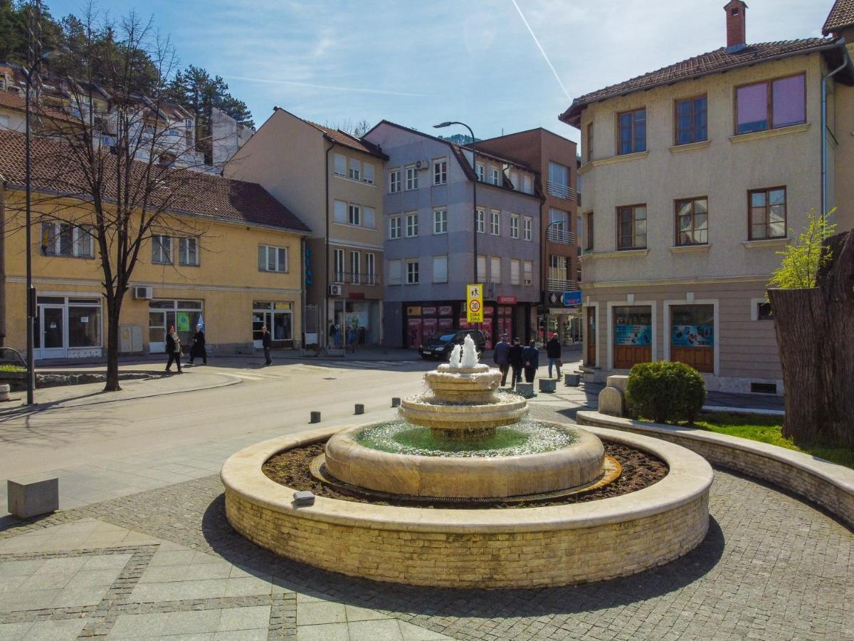 Central Apartment Konjic Luaran gambar